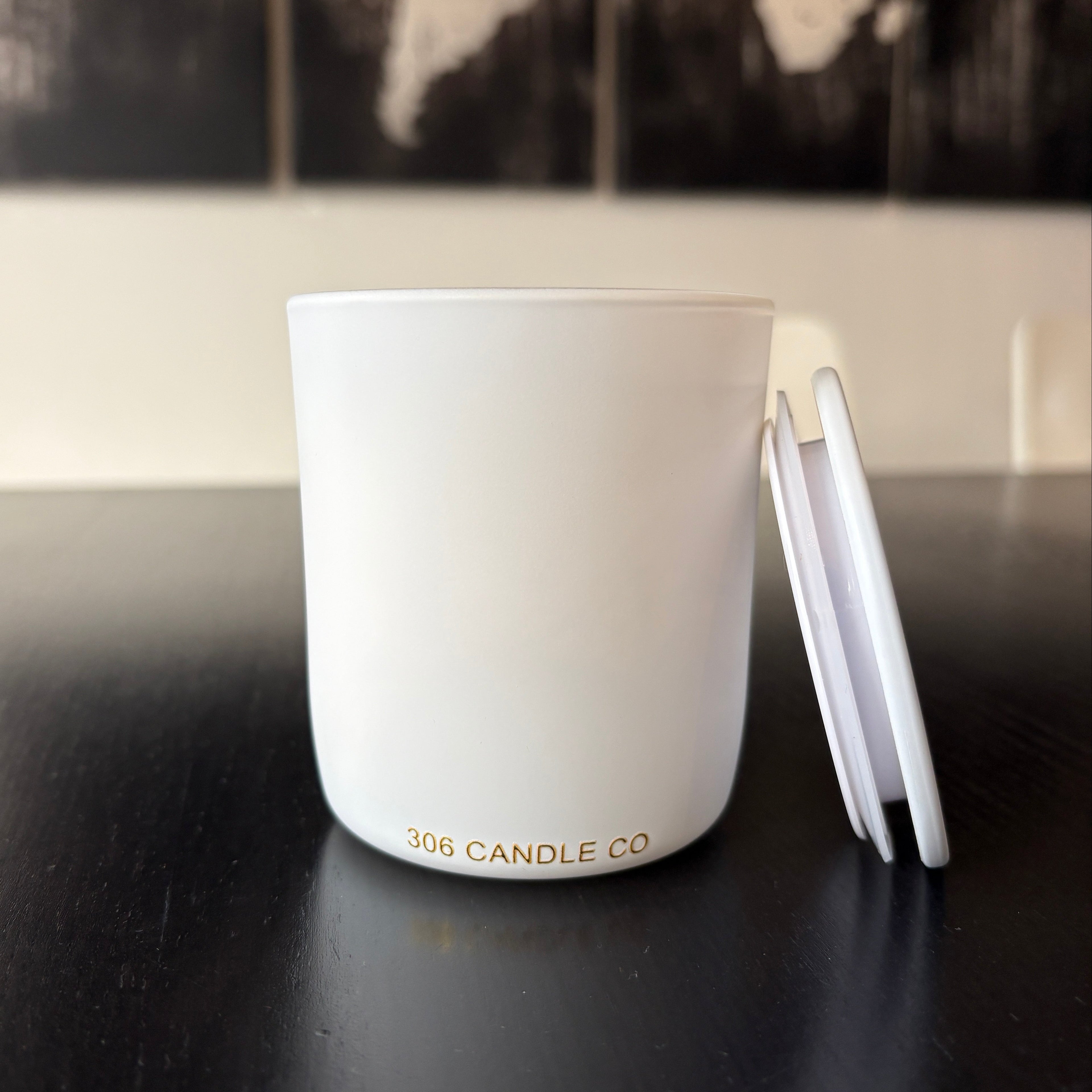 Lid for wood wick candle