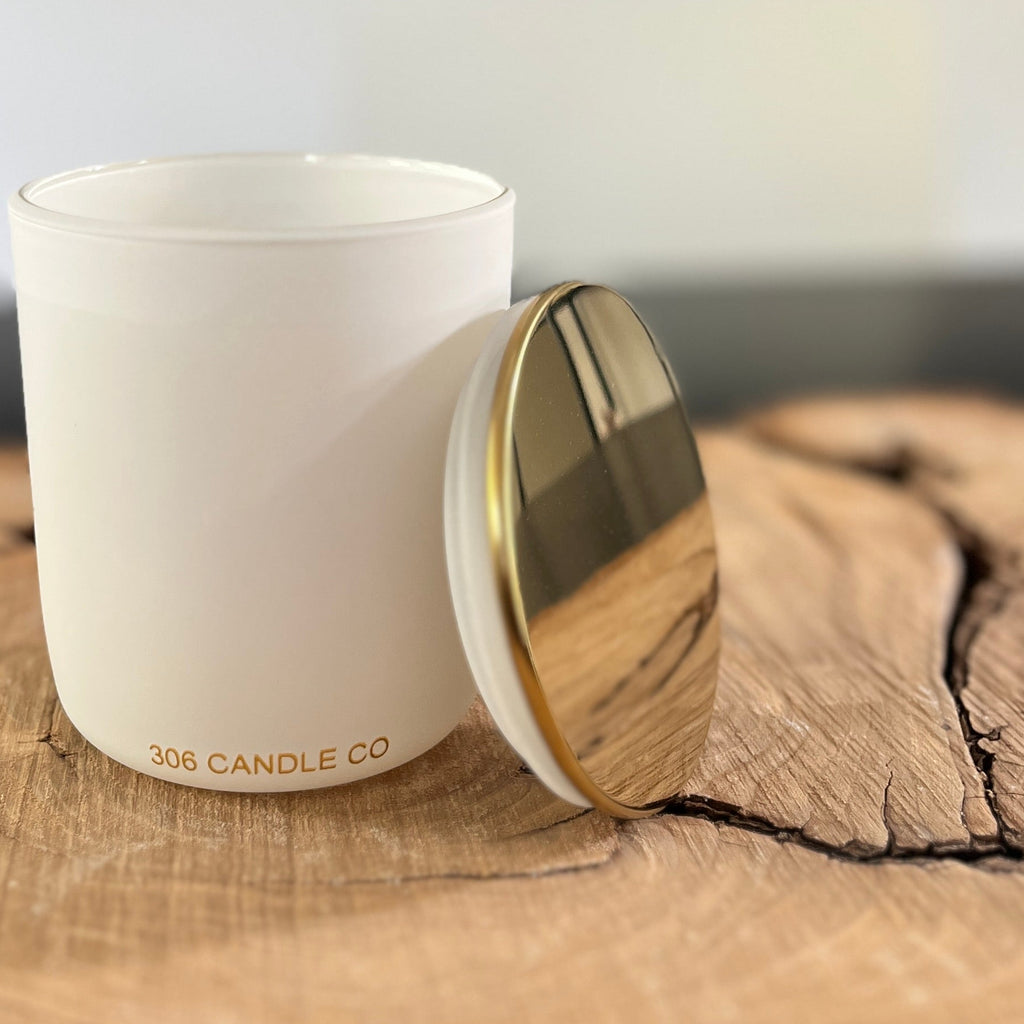 Lid for wood wick candle