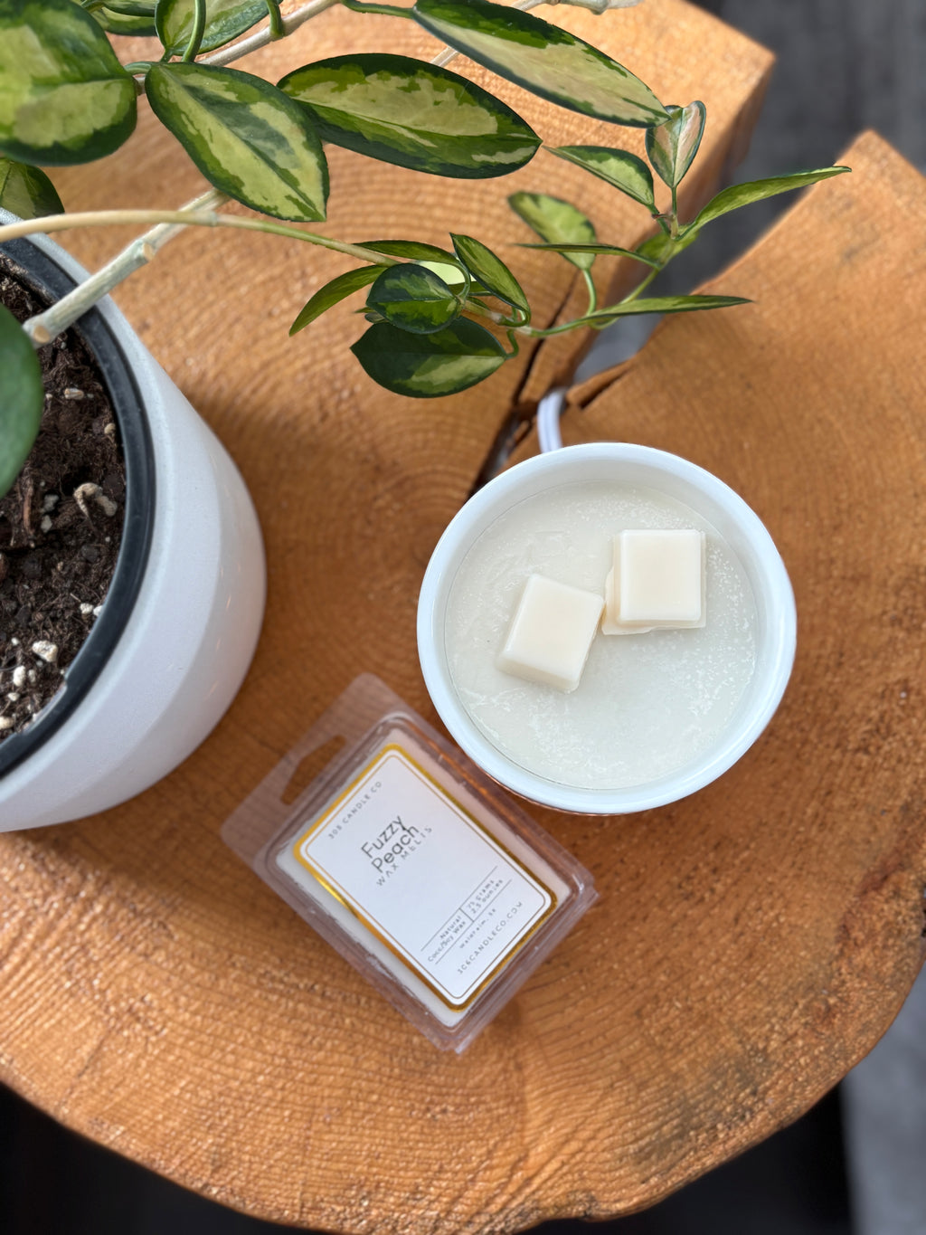 Fuzzy Peach Wax Melts - coconut soy wax, clean burning, peach, berries, jasmine, candy, and musk scents, made in Canada